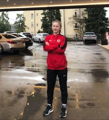 Manisalı karateci D&uuml;nya Gen&ccedil;lik Ligi&rsquo;nde
