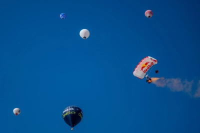 Marco Waltenspiel, Kapadokya'da Sıcak Hava Balonları Arasında 200 Km Hızla U&ccedil;tu
