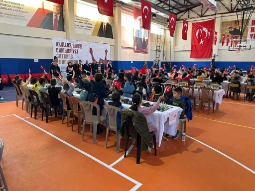 Mardin&rsquo;de Cumhuriyet Satran&ccedil; Turnuvasına start verildi
