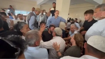 Mardin&rsquo;de DEM&rsquo;li vekilin yangınla ilgili provokasyonunu vatandaşlar bozdu
