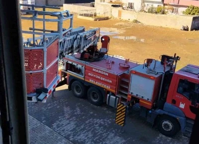 Mardin&rsquo;de yangında anne ve 3 &ccedil;ocuğu kurtarıldı