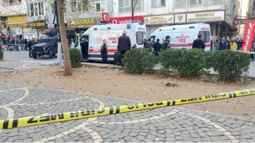 Mardin&rsquo;de iki grup arasında bı&ccedil;aklı, sopalı kavga: 8 yaralı
