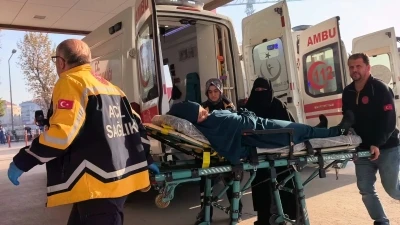 Marketten aldıkları tavuğu yiyen aynı aileden 3 kişi zehirlendi