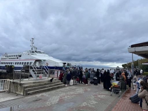 Marmara&rsquo;da fırtına deniz ulaşımını etkiledi