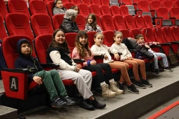 Marmaris&rsquo;te &ccedil;ocuklar i&ccedil;in animasyon film g&ouml;sterileri başladı
