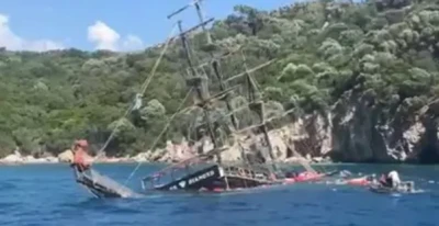 Marmaris&rsquo;te tur teknesi battı, 110 yolcu tahliye edildi