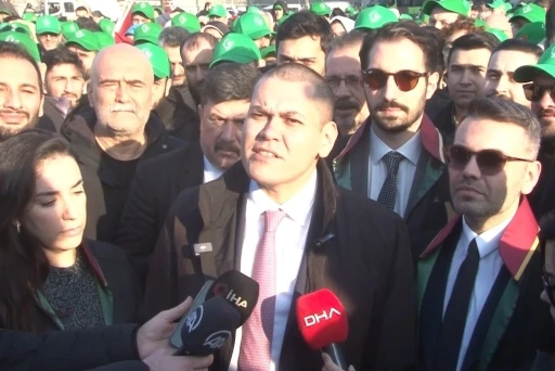 Martı Kurucusu &Ouml;ktem: &ldquo;Taksi lobisi yenilmelere doyamıyor&rdquo;
