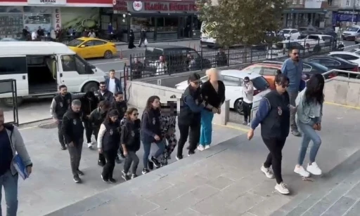 Masaj salonu ve g&uuml;zellik merkezlerine fuhuş baskını: 7 g&ouml;zaltı
