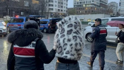 Masaj salonuna fuhuş baskını