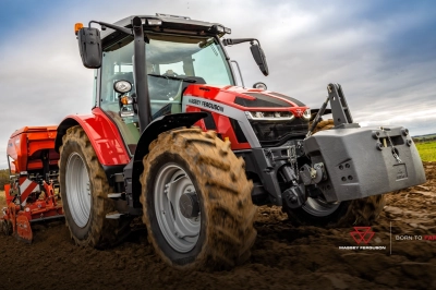 Massey Ferguson Bursa&rsquo;dan Trakt&ouml;r Alanlara Bosna Hersek Gezisi Hediyesi