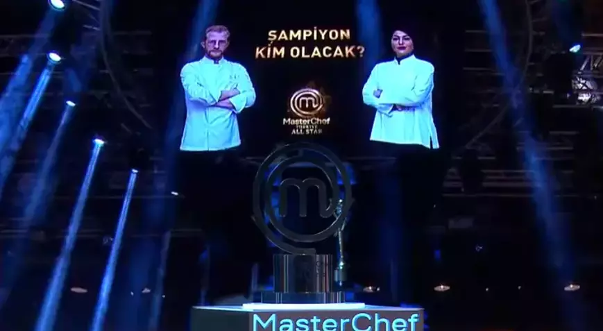 Masterchef All Star yarışmasının  şampiyonu Esra; Tahsin fenalık ge&ccedil;irdi, yayına ara verildi