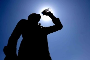 Mayıs&rsquo;ta sıcak ve nemli hava bunalttı
