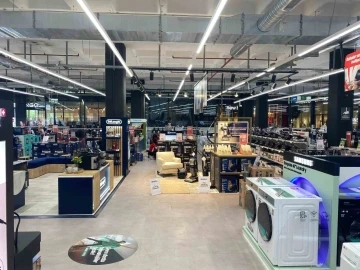 MediaMarkt İstanbul&rsquo;daki mağazalarını g&ouml;rme engelliler i&ccedil;in erişilebilir hale getirdi
