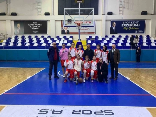 Mehmet Akif&rsquo;in perileri şampiyon
