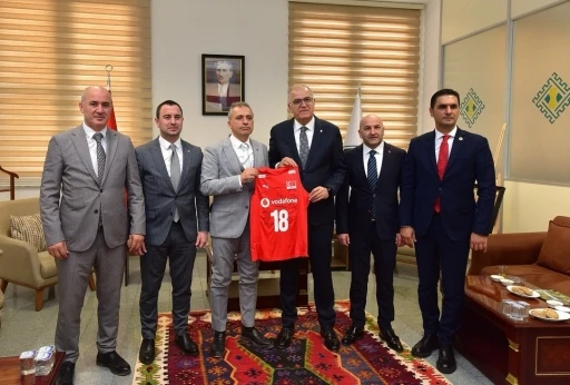 Mehmet Akif &Uuml;st&uuml;ndağ: "Osmaniye&rsquo;de milli bir voleybol ma&ccedil;ı oynanacak&rdquo;
