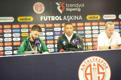 Mehmet Aurelio: &ldquo;Galatasaray galibiyeti hak eden taraftı&rdquo;
