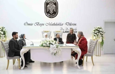 Melikgazi Belediyesi&rsquo;nde 1 g&uuml;nde 60 nikah ger&ccedil;ekleşti
