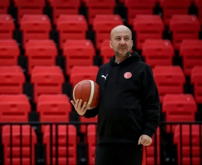 Melikgazi Kayseri Basketbol Antren&ouml;r&uuml; &Ouml;zsarı, sezonu değerlendirdi
