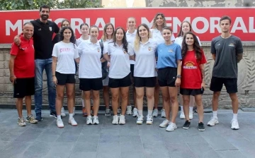 Melikgazi Kayseri Basketbol&rsquo;un yeni transferleri sağlık kontrol&uuml;nden ge&ccedil;ti
