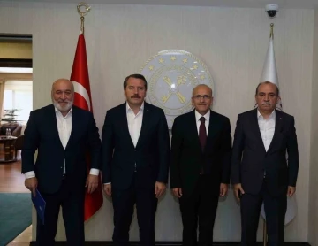 Memur-Sen&rsquo;den Bakan Şimşek&rsquo;e ziyaret

