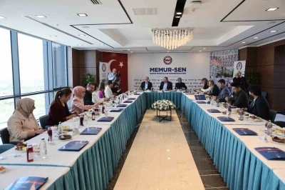 Memur-Sen Genel Başkanı Yal&ccedil;ın: "Memurlar i&ccedil;in vergi y&uuml;zde 15 olarak sabitlenmeli, 3 &ccedil;ocuk olduğunda 10 puan aşağı &ccedil;ekilmeli"
