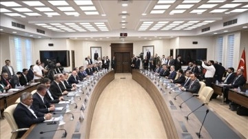 Memur ve memur emeklisinin s&ouml;zleşme g&ouml;r&uuml;şmelerinde m&uuml;zakere s&uuml;recine girildi