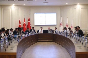 Memurları ilgilendiren 7.D&ouml;nem Toplu S&ouml;zleşme g&ouml;r&uuml;şmelerinde ilk aşama tamamlandı
