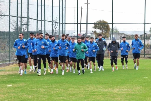 Menemen FK, i&ccedil; sahada ilk kez kaybetti
