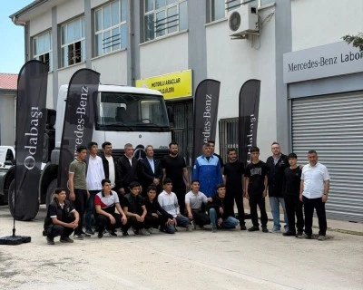 Mercedes-Benz T&uuml;rk'&uuml;n eğitim destekleri devam ediyor! 