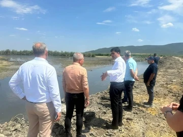 Meri&ccedil; Nehri&rsquo;ne deniz suyu karışmaması i&ccedil;in set &ccedil;ekildi
