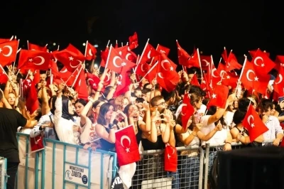 Merkezefendi&rsquo;de gen&ccedil;ler 19 Mayıs coşkusunu Necati ve Saykolar ile yaşayacak
