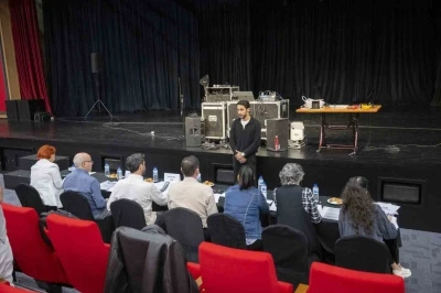 Mersin B&uuml;y&uuml;kşehir Belediyesi sanat&ccedil;ı kadrosunu genişletiyor
