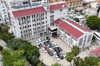 Mersin&rsquo;de 50 milyonluk &rsquo;change&rsquo; operasyonu: 15 tutuklama
