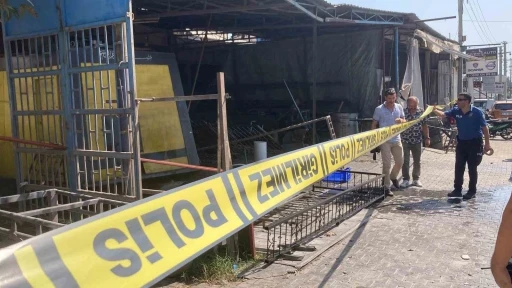 Mersin&rsquo;de boya at&ouml;lyesinde patlama: 1&rsquo;i ağır 3 yaralı
