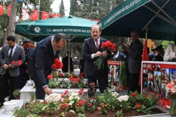 Mersin&rsquo;de &Ccedil;anakkale Şehitleri t&ouml;renle anıldı
