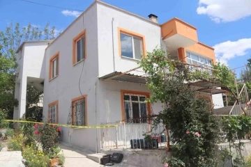 Mersin&rsquo;de cinayet: Abisini mal paylaşımı y&uuml;z&uuml;nden &ouml;ld&uuml;rd&uuml;
