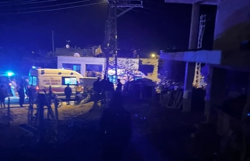  Komşuların tartışması acı bitti: 2 &ouml;l&uuml;