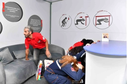 Mersin&rsquo;de muhtarlara afet farkındalık eğitimi veriliyor
