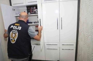 M&uuml;stehcen yayın operasyonu: 10 ş&uuml;pheli yakalandı