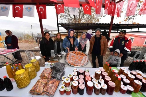 Mersin&rsquo;de "Kırsal Mahalle Buluşmaları" s&uuml;r&uuml;yor
