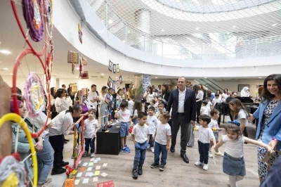 Mersin&rsquo;de &rsquo;T&uuml;kenmeyen Sevgiler, D&ouml;n&uuml;şen Eserler Sergisi&rsquo; a&ccedil;ıldı
