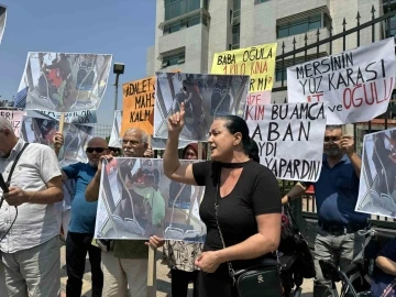 Mersin&rsquo;de yaşlı &ccedil;iftin otob&uuml;ste darp edilmesine ilişkin dava &ouml;ncesi yakınlarından eylem
