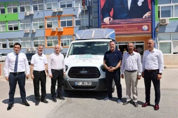 Mersin&rsquo;den depremzede &ccedil;ocuklara 10 bin kitap g&ouml;nderildi
