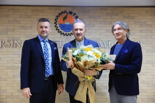 Mersin Kenti Edebiyat &Ouml;d&uuml;l&uuml;, Murathan Mungan&rsquo;ın
