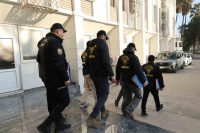 Mersin merkezli "sazan sarmalı" operasyonu: 28 g&ouml;zaltı