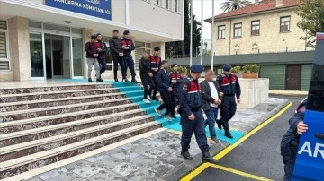 Mersin'de ter&ouml;r &ouml;rg&uuml;t&uuml; PKK/KCK'ya y&ouml;nelik operasyonda 5 zanlı yakalandı