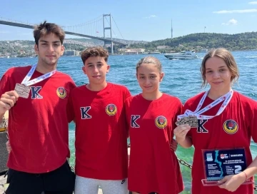 Mersinli sporcular &rsquo;İstanbul Boğazi&ccedil;i Kıtalararası Y&uuml;zme Maratonu&rsquo;ndan başarıyla d&ouml;nd&uuml;
