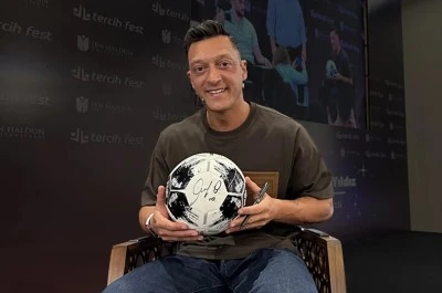 Mesut &Ouml;zil: Dualarım Fenerbah&ccedil;e'yle