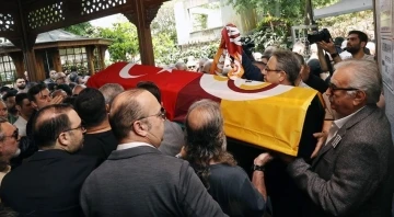 Metin &Ccedil;eki&ccedil;ler, son yolculuğuna uğurlandı
