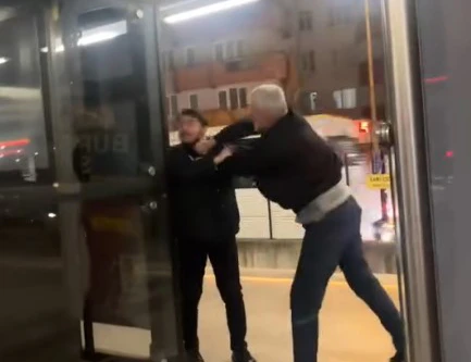 Metro istasyonu boks ringine d&ouml;nd&uuml;